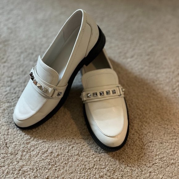 Marc Fisher | White & Silver *Studded* Loafers | Gently Used Condition | 6.5 - Picture 4 of 10